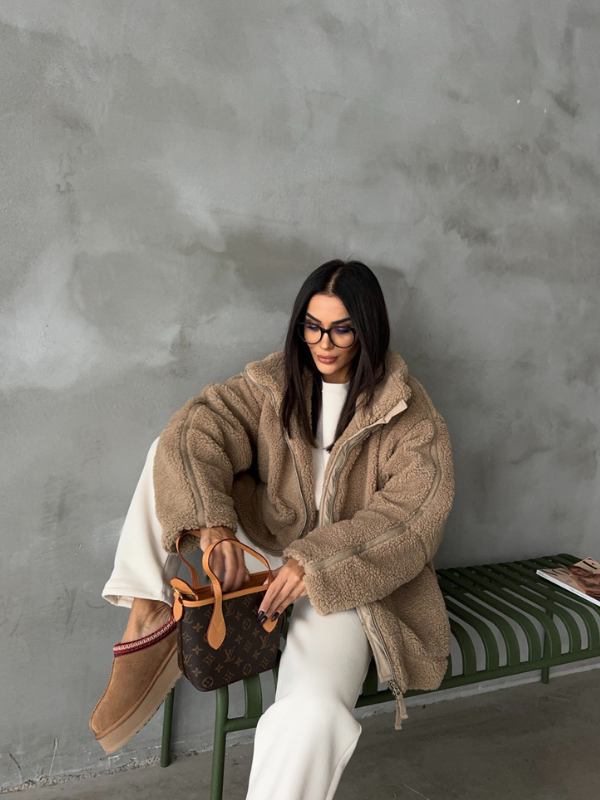 Daphne - Oversized Vegan Sherpa Fleece Jacket Ultra-Soft and Stylish for Cold Weather