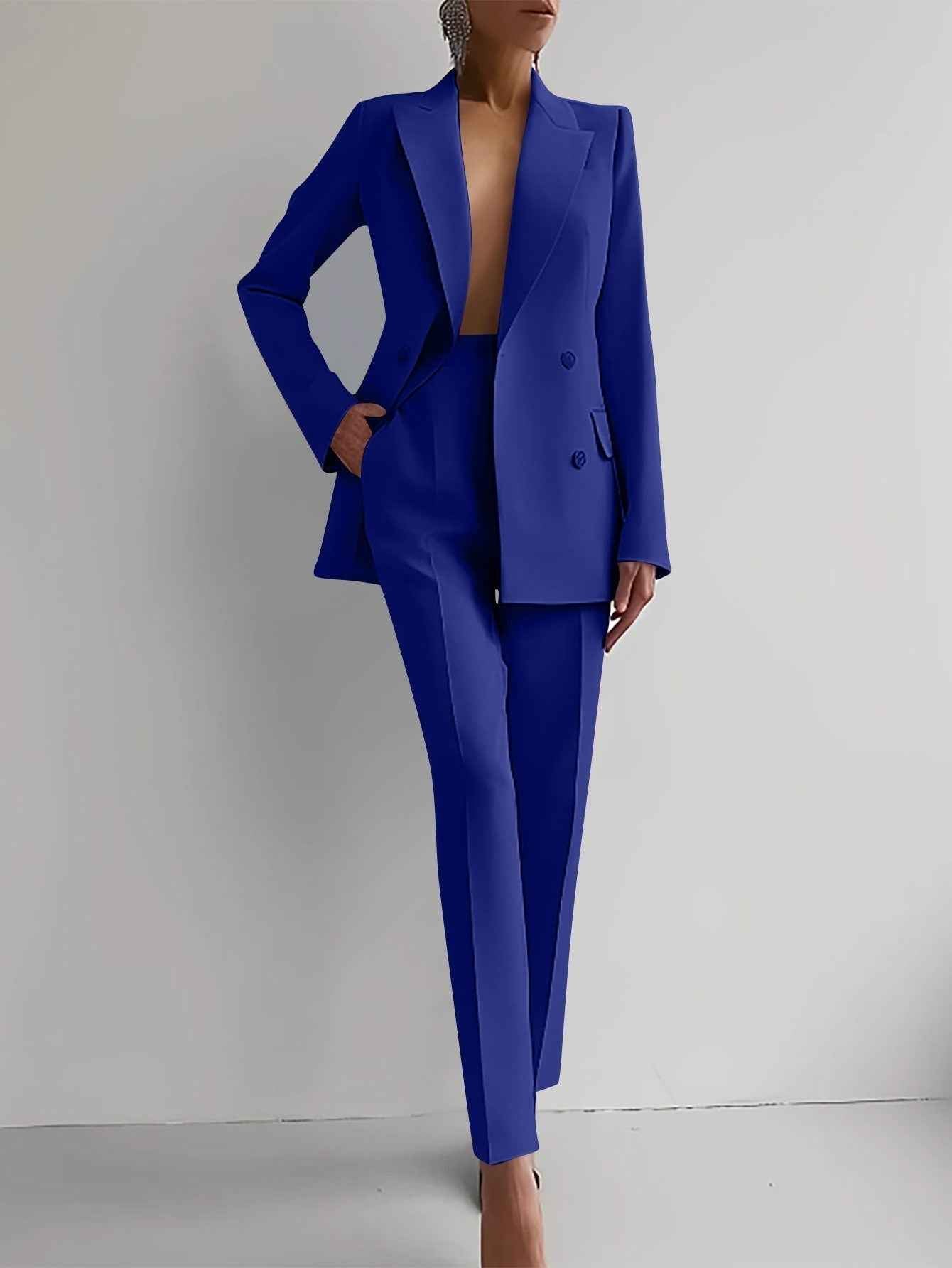 VICTORIA™ | Sleek Tailored Suit