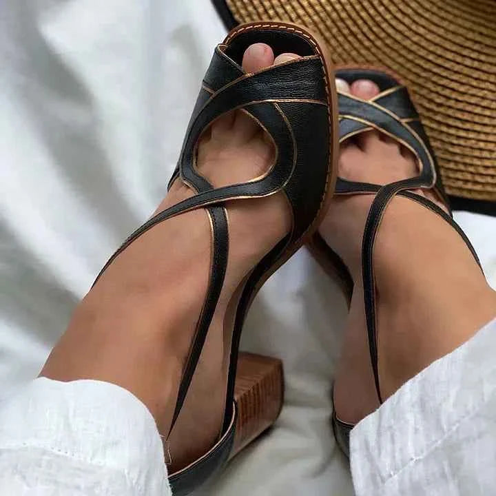 ELEGANT SANDAL WITH CROSS STRAPS